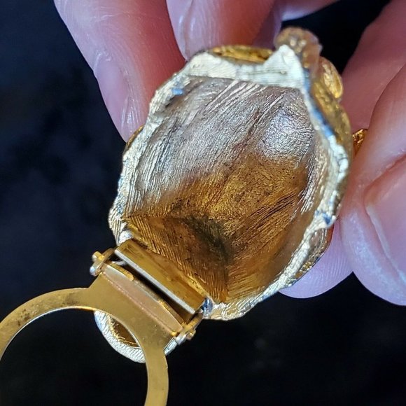 3D Horse Head Pin‎ Brooch Green Rhinestone Eyes - Picture 8 of 12